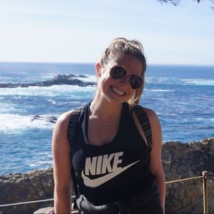 Meet your Posher, Olivia